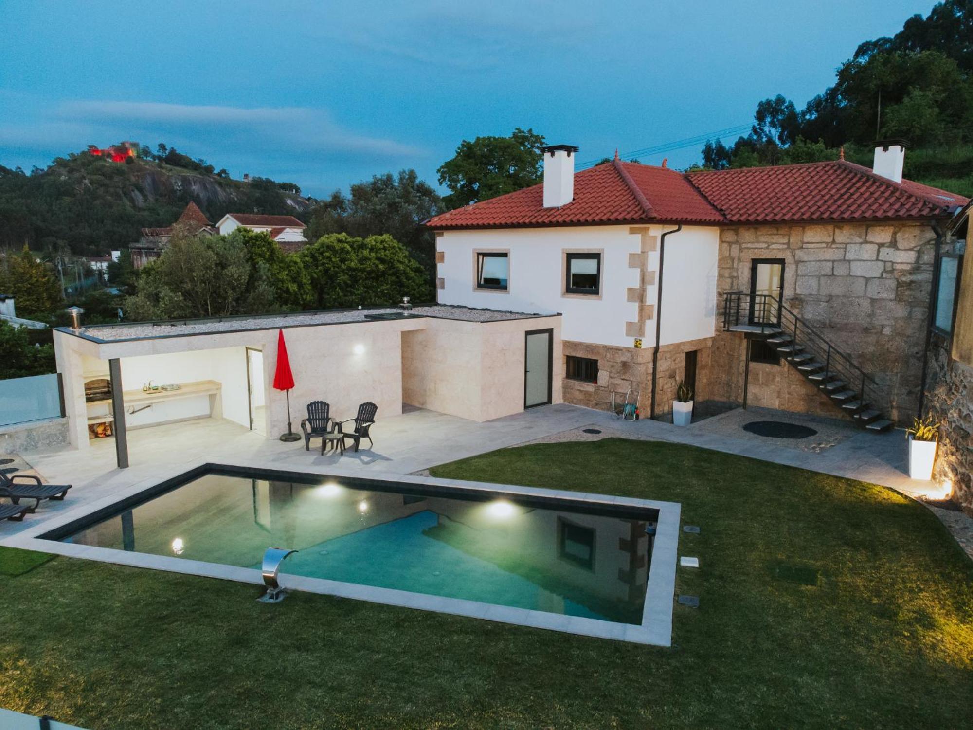 Casa Do Pinheiro - Alojamento Local Povoa de Lanhoso Ngoại thất bức ảnh