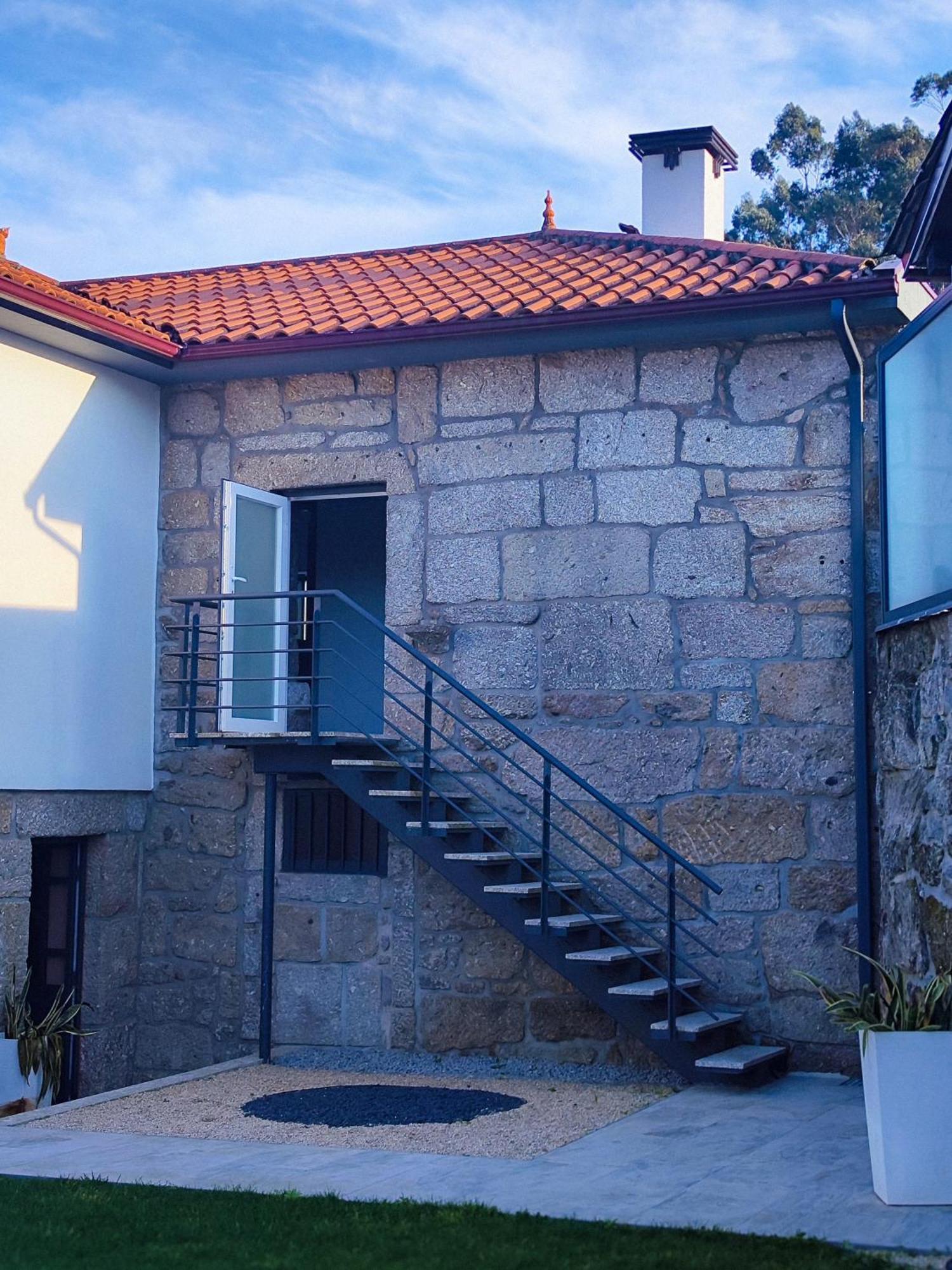 Casa Do Pinheiro - Alojamento Local Povoa de Lanhoso Ngoại thất bức ảnh